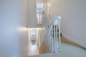 Belfast 2 Bedroom House Close To City and City Airport